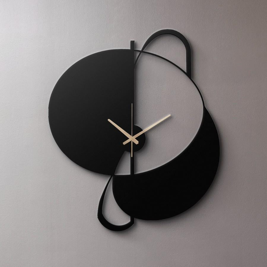 Black and White Geometric Metal Wall Clock