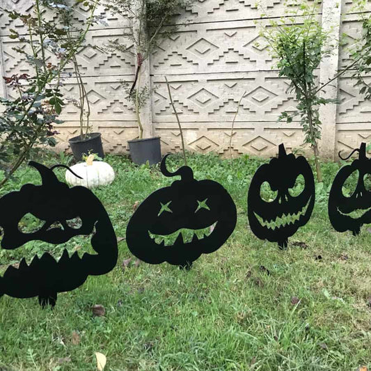 Pumpkins Metal Yard Art and Halloween Decor