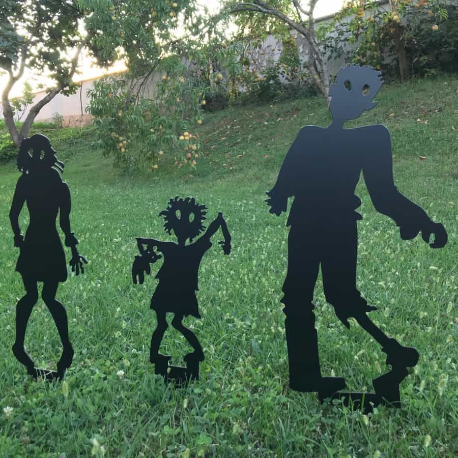 Zombie Family Metal Yard Art, Halloween Decor